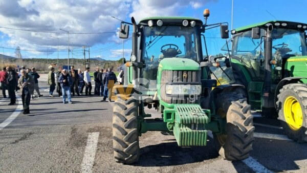 Βοιωτία: Επεισοδιακή η πρώτη κινητοποίηση στην Εθνική Οδό από τους αγρότες