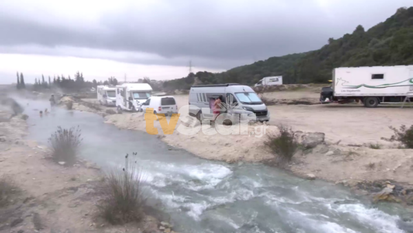 Γάλλοι, Γερμανοί, Κινέζοι στην Ιαματική Πηγή των Θερμοπυλών για μπάνιο με μηδέν κόστος και μηδέν όφελος για την περιοχή! (video)