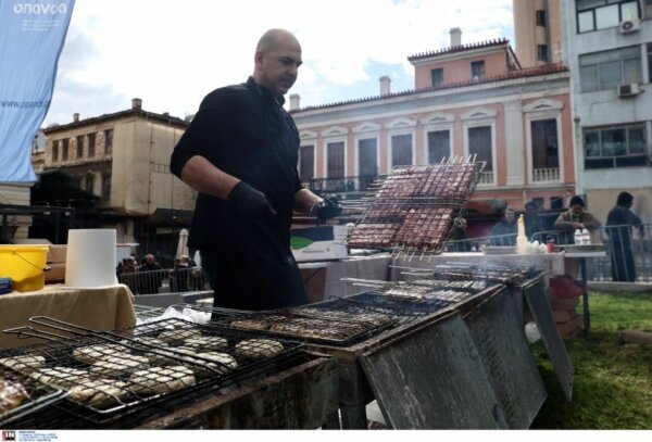 Η Αθήνα το «τσικνίζει»