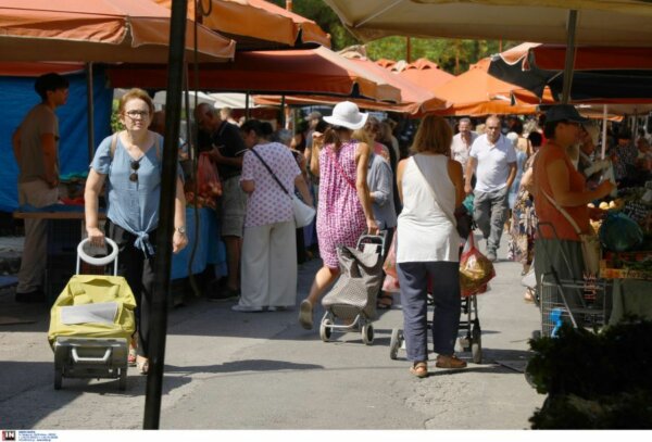 Θεσσαλονίκη: Έκλεβαν πορτοφόλια και τσάντες καταναλωτών σε λαϊκές αγορές