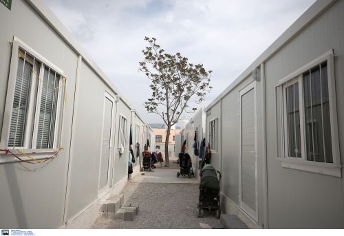 Κλείνουν τρεις δομές φιλοξενίας με εντολή Βορίδη – Εξοικονομούνται πάνω από 3,5 εκατ. ευρώ