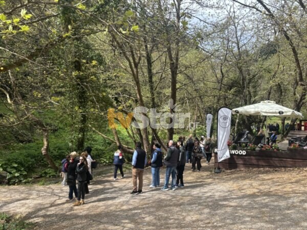 Παύλιανη: Γεμάτα λεωφορεία με εκδρομείς την πρωτομαγιά (video)
