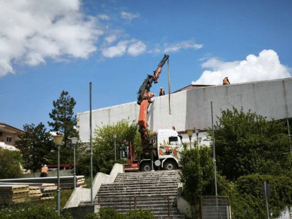 Ξεκίνησαν οι εργασίες στο Δημοτικό Κολυμβητήριο Καρπενησίου