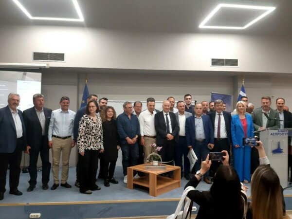 Διπλή παρουσία του Δήμου Καρπενησίου στην Αθήνα