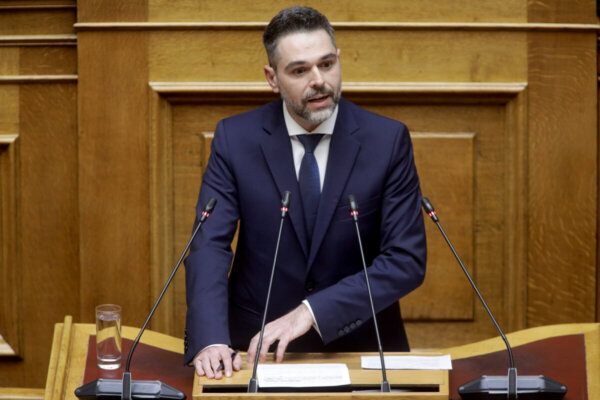 Την επαναλειτουργία του Λιμενικού Τμήματος Αρκίτσας επαναφέρει ο Γ. Σαρακιώτης στη Βουλή