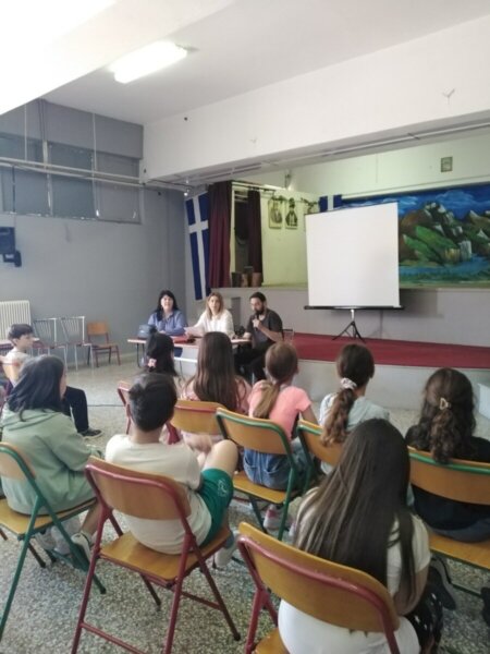 Δράση με θέμα «Ομαδικότητα, διαφορετικότητα, διαχείριση συναισθημάτων και αποφυγή συγκρούσεων» στο 1ο Δημοτικό σχολείο Μαλεσίνας του Δήμου Λοκρών