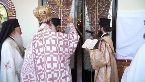 Καλύβια Λαμίας: Τελέστηκαν Θυρανοίξια στον Ιερό Ναό του Αγίου Γεωργίου (video)
