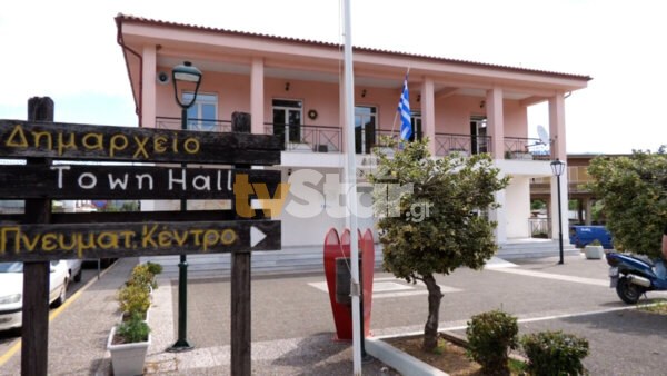 Την απόσχισή τους από το Δήμο Διστόμου Αράχωβας Αντίκυρας ζητούν οι αραχωβίτες. Ομόφωνα υπέρ το ΔΣ. (video)