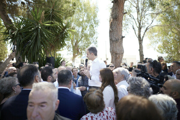 Κυρ. Μητσοτάκης από Ερέτρια: Κάθε μέρα εργαζόμαστε για να κάνουμε τη ζωή σας λίγο καλύτερη