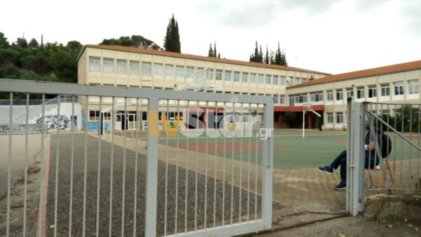 Βοιωτία: Ομαλά και με χαμόγελα η πρώτη μέρα των πανελλαδικών.(video)