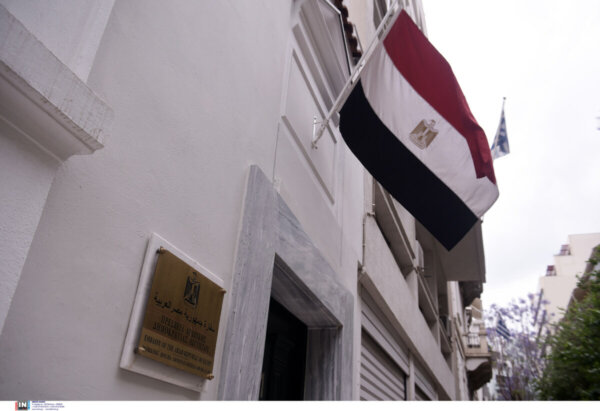 Μονή Σινά: Στο Κάιρο η ελληνική αντιπροσωπεία με επικεφαλής τον Γ. Γεραπετρίτη – Τι αναμένει η Αθήνα