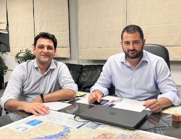 Προγραμματική σύμβαση για την εγκατάσταση χλοοτάπητα στο γήπεδο ποδοσφαίρου του Λυκείου – Γυμνασίου Κύμης