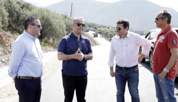 Ο Χρήστος Σταϊκούρας στο υπό ολοκλήρωση έργο στη Νεράιδα Στυλίδας