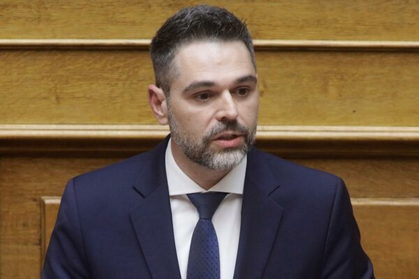 Γ. Σαρακιώτης για νομοσχέδιο Δένδια: Η Ν.Δ. θέτει στο περιθώριο το σημαντικότερο συντελεστή ισχύος των Ενόπλων Δυνάμεων: τον άνθρωπο