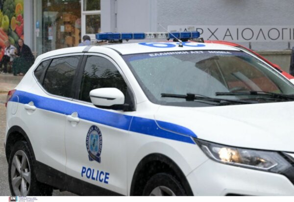 Από τη Λαμία η 24χρονη που έπεσε από τον 7ο όροφο στον Πειραιά. Έρευνες από την αστυνομία.