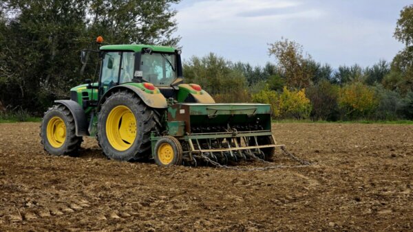 Λαμία: Το ακριβό κόστος παραγωγής κρατά τους αγρότες μακριά από τα χωράφια τους. (video)