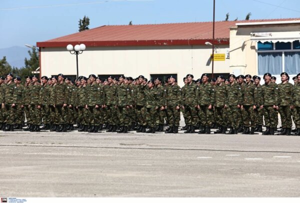 Κατατέθηκε το νομοσχέδιο του υπουργείου Άμυνας, δείτε τις αλλαγές σε μισθούς, βαθμολόγιο και αναβολές στις Ένοπλες Δυνάμεις