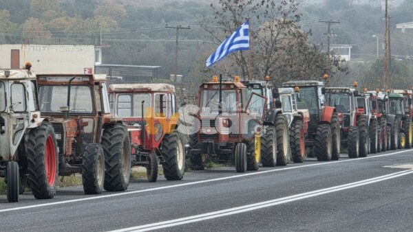 Συνεχίζουν τις κινητοποιήσεις τους οι αγρότες