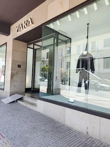 Αβάσιμες οι πληροφορίες για κλείσιμο των ZARA – Bershka