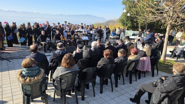 Χριστούγεννα στο χωριό, από το Άνυδρο του δήμου Στυλίδας. (φωτο video)