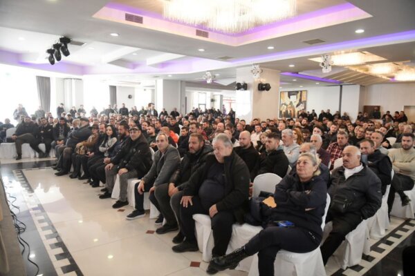 Αγρότες: Αποφάσισαν κλιμάκωση των κινητοποιήσεων – «Όχι σε διάλογο με την κυβέρνηση»