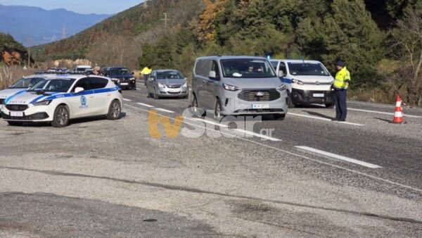 Έκλεισαν τους παραδρόμους στο μπλόκο του Μπράλου. Οδύσσεια για τους οδηγούς. (φωτο video)