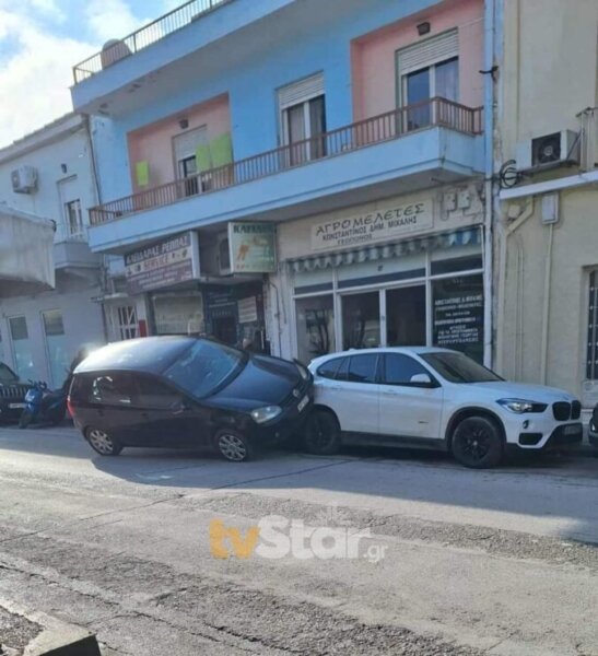 Λιβαδειά: Αυτοκίνητο «σκαρφάλωσε» σε σταθμευμένο ΙΧ