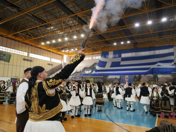 Βασιλόκλουρα Μπουκβάλα στη Λαμία. Εντυπωσιακή εκδήλωση των Σαρακατσαναίων