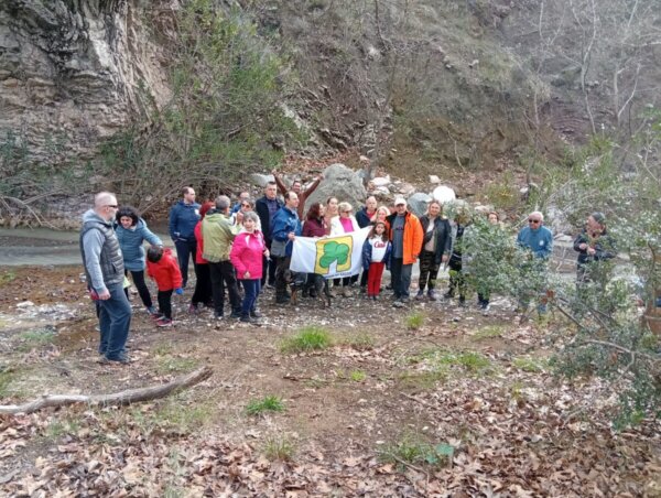 Πεζοπορία και κοπή βασιλόπιτας από τον Όμιλο Φίλων του Δάσους Λαμίας (φωτο)