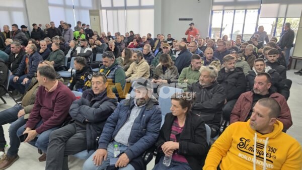 Πάνε σε διάλογο με την κυβέρνηση οι αγρότες της πανελλαδικής επιτροπής