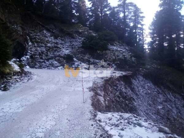 Ευρυτανία: Αποκομμένοι οι κάτοικοι της Καστανιάς από το Καρπενήσι