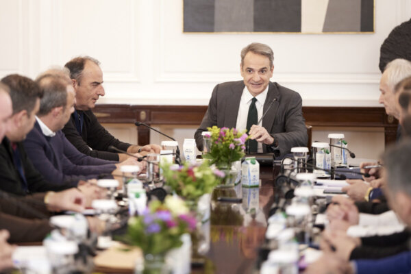 Μητσοτάκης σε αγρότες: Προσβλέπω σε μια ανοιχτή και ειλικρινή συζήτηση – Nα μπει τέλος σε μια περίοδο μεγάλης έντασης