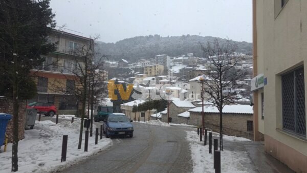 Χιονισμένη χωρίς προβλήματα η Ευρυτανία. Περιμένει τους εκδρομείς. (φωτο video)
