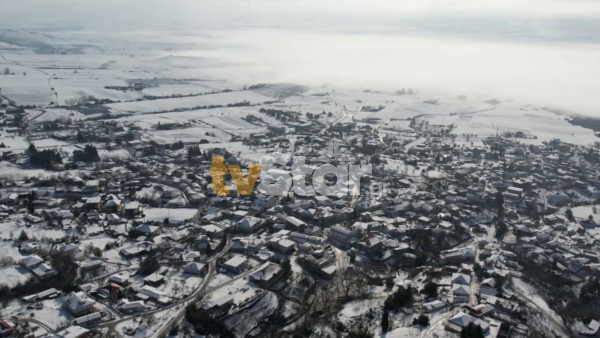 Στα λευκά ο δήμος Δομοκού – Μαγευτικές εικόνες από τα χιονισμένα χωριά (video)