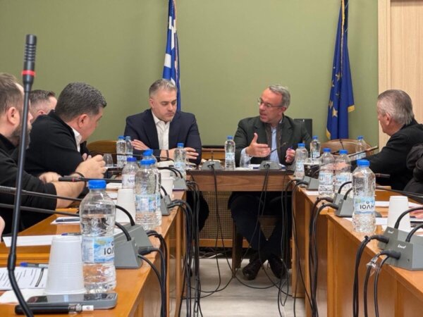 Στο Επιμελητήριο Φθιώτιδας ο Χρήστος Σταϊκούρας