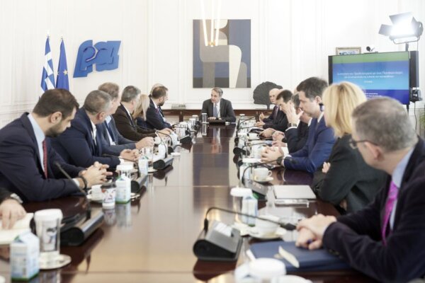 Σύσκεψη με Μητσοτάκη για ευλογιά των αιγοπροβάτων: Κρίσιμο το επόμενο τρίμηνο – Όχι σε μαζικό εμβολιασμό