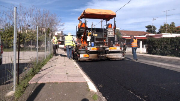 Τέρμα οι λακκούβες στο δρόμο Χαλκίδας – Ψαχνών, στο ύψος της Καστέλλας