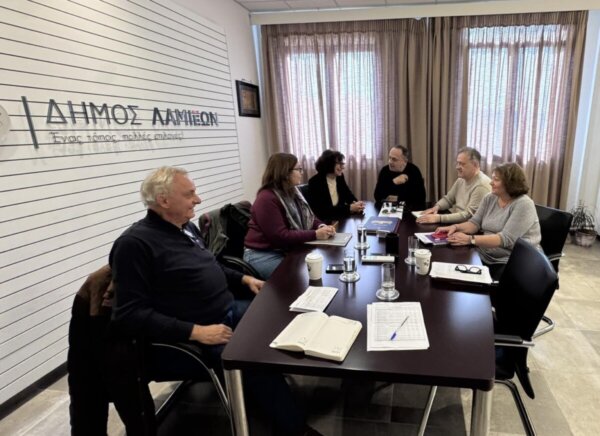 Συνάντηση του Δημάρχου Πανουργιά Παπαϊωάννου για τις εργασίες ανάδειξης του Κάστρου Λαμίας (φωτο)