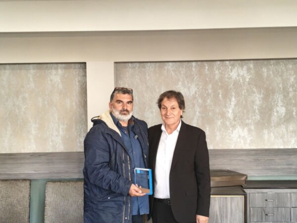 Τιμητική βράβευση του Δημάρχου Διστόμου-Αράχωβας-Αντίκυρας, Γιάννη Σταθά, από την ΟΣΕΚΑ