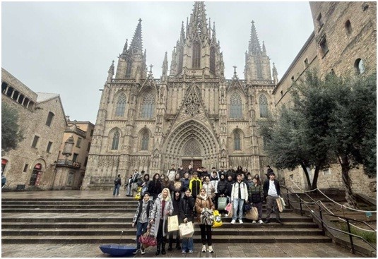 Εκπαιδευτική Επίσκεψη του Γυμνασίου Αταλάντης στη Βαρκελώνη (φωτο)