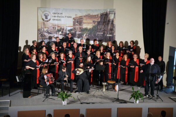 5η Χορωδιακή Συνάντηση της Ένωσης Μικρασιατών Θήβας (φωτο)