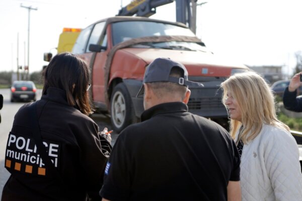 Λαμία: Ξεκίνησε η περισυλλογή εγκαταλελειμμένων οχημάτων (video- φωτογραφίες)