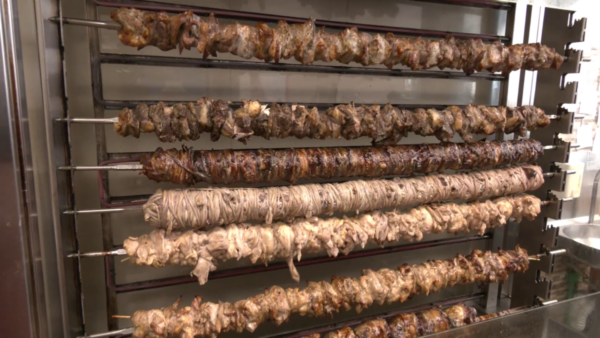 Τσικνοπέμπτη σε Λαμία και Χαλκίδα. (video)