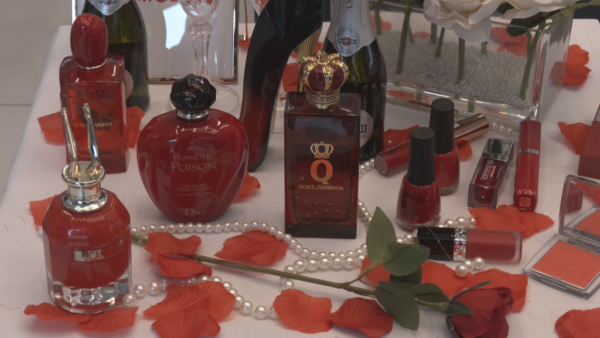 Γιορτάζουν οι Λαμιώτες του Αγίου Βαλεντίνου; Ποια τα πιο δημοφιλή δώρα (video)