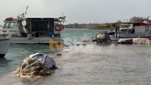 Στυλίδα: Η θάλασσα βγήκε στη στεριά- Δείτε video