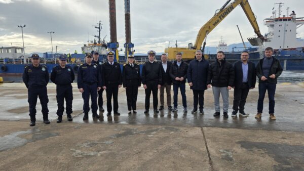 10 εκατομμύρια Ευρώ για το λιμάνι της Στυλίδας ανακοίνωσε ο περιφερειάρχης Φάνης Σπανός. (video)