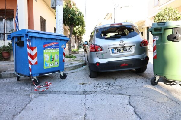 Έκρηξη χειροβομβίδας στον Κορυδαλλό – Ζημιές σε αυτοκίνητα και διαμερίσματα