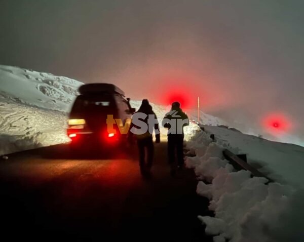 Σώοι οι δύο ορειβάτες που χάθηκαν στον Παρνασσό. Bίντεο από την στιγμή της διάσωσης.