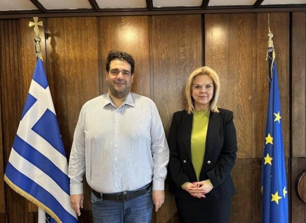 Συνάντηση της Δημάρχου Χαλκιδέων με τον Υπουργό Εσωτερικών