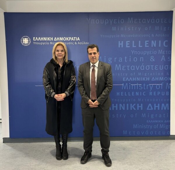 Συνάντηση της Δημάρχου Χαλκιδέων με τον Υπουργό Μετανάστευσης και Ασύλου